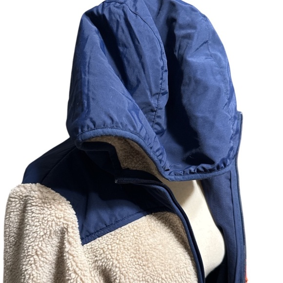 Penfield Women’s Hooded Sherpa Jakcket - Picture 6 of 6